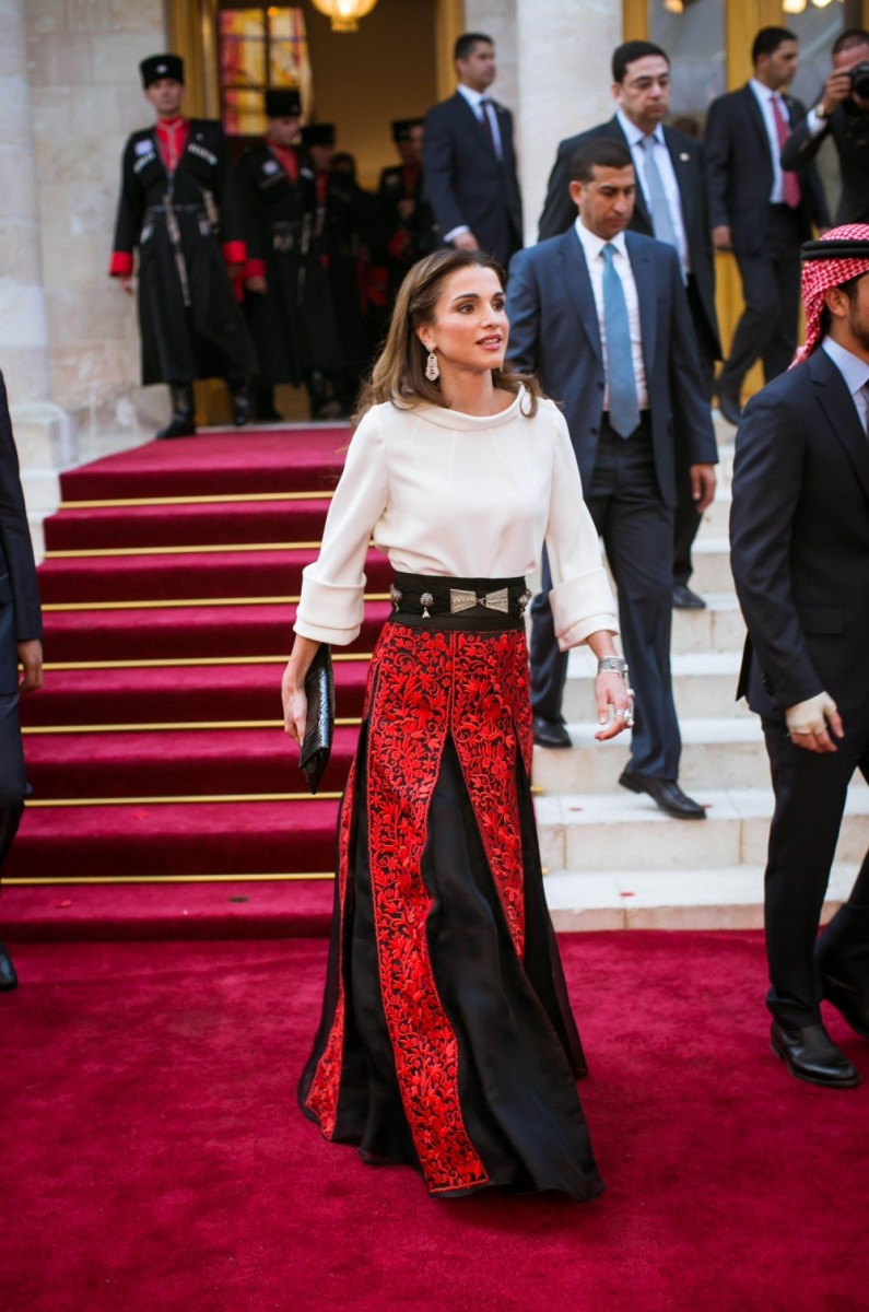 ازياء الملكة رانيا