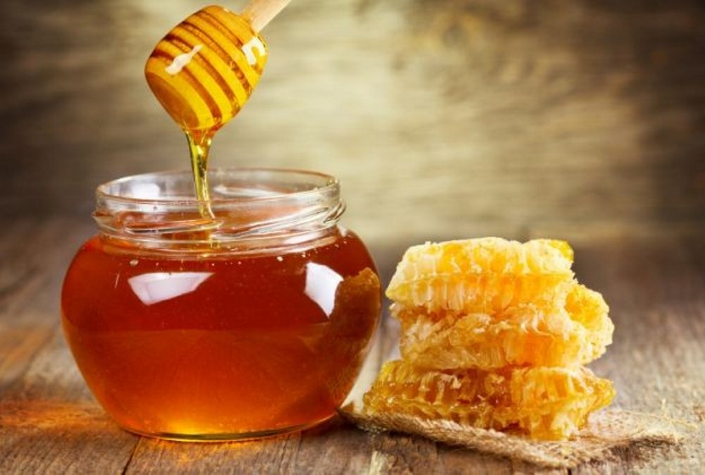 ملعقة صغيرة من العسل