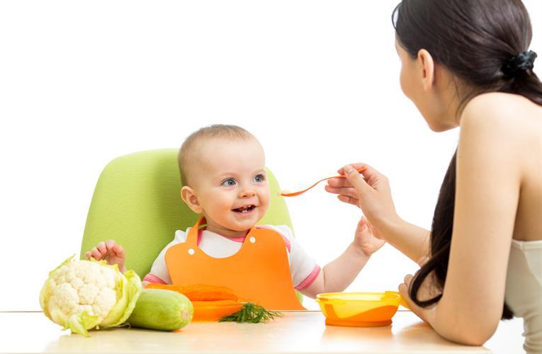 طرق ونصائح لفطام طفلك من الرضاعة الطبيعية