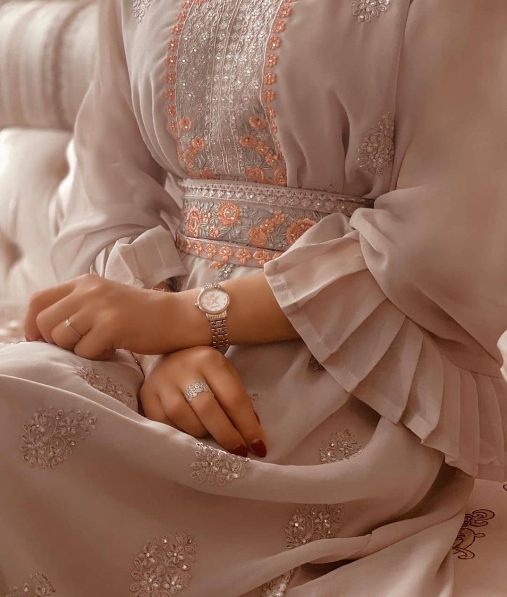خمس صيحات واكبيها في عبايتك في رمضان!
