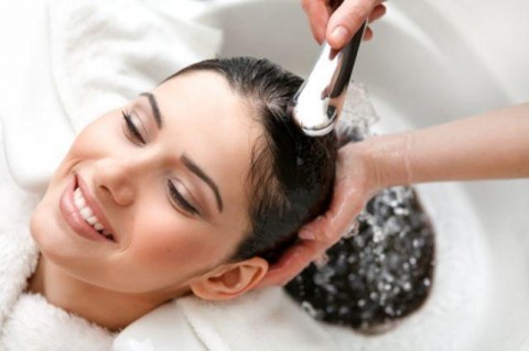 علاجات سريعة لمحاربة تلف الشعر