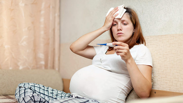 التهاب الحلق في الحمل 