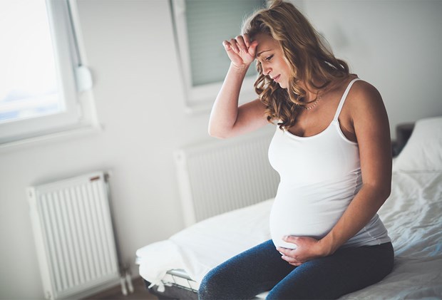علاجات منزلية للحد من القيء خلال الحمل