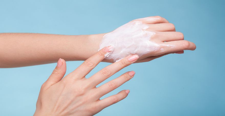 حماية اليدين من الشيخوخة المبكرة