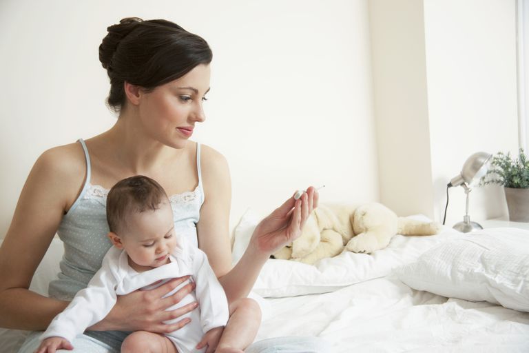 الاحتياطات الواجب اتخاذها عند الرضاعة الطبيعية أثناء الإصابة بالبرد