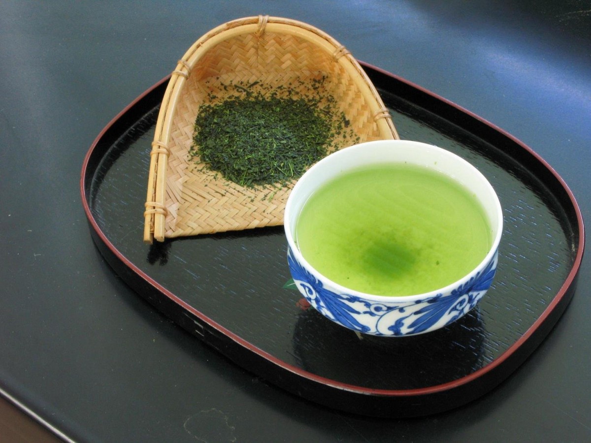 شاي الماتشا الياباني لتبيض الوجه