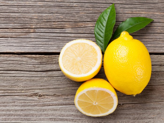 وصفة الليمون وزيت الزيتون لتطويل الرموش