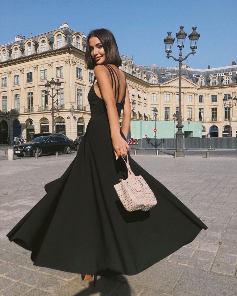  الفاشينيستا العربيات  خلال اسبوع الموضة في باريس