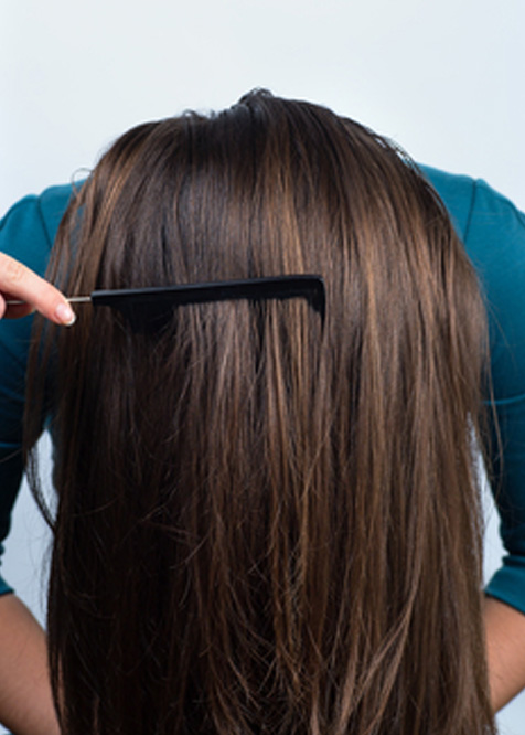 بالخطوات: طريقة عمل تسريحة شعر ضفيرة خلفية مرفوعة