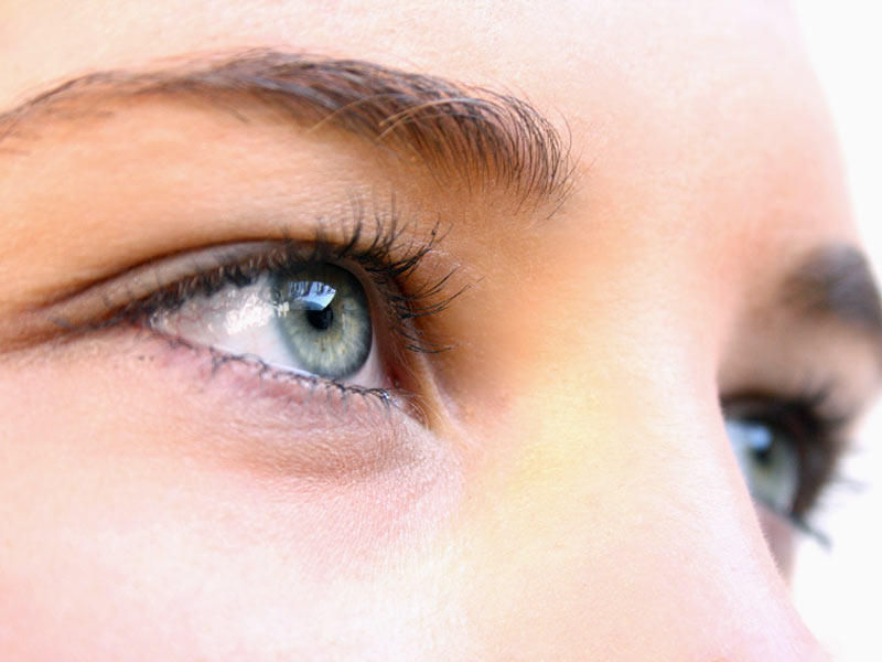 علاج انتفاخ العينين سريعا قبل المناسبات | مجلة الجميلة
